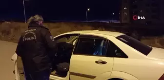 Çorum'da aracın içinde oturan şahıs, silahla vurularak yaralandı