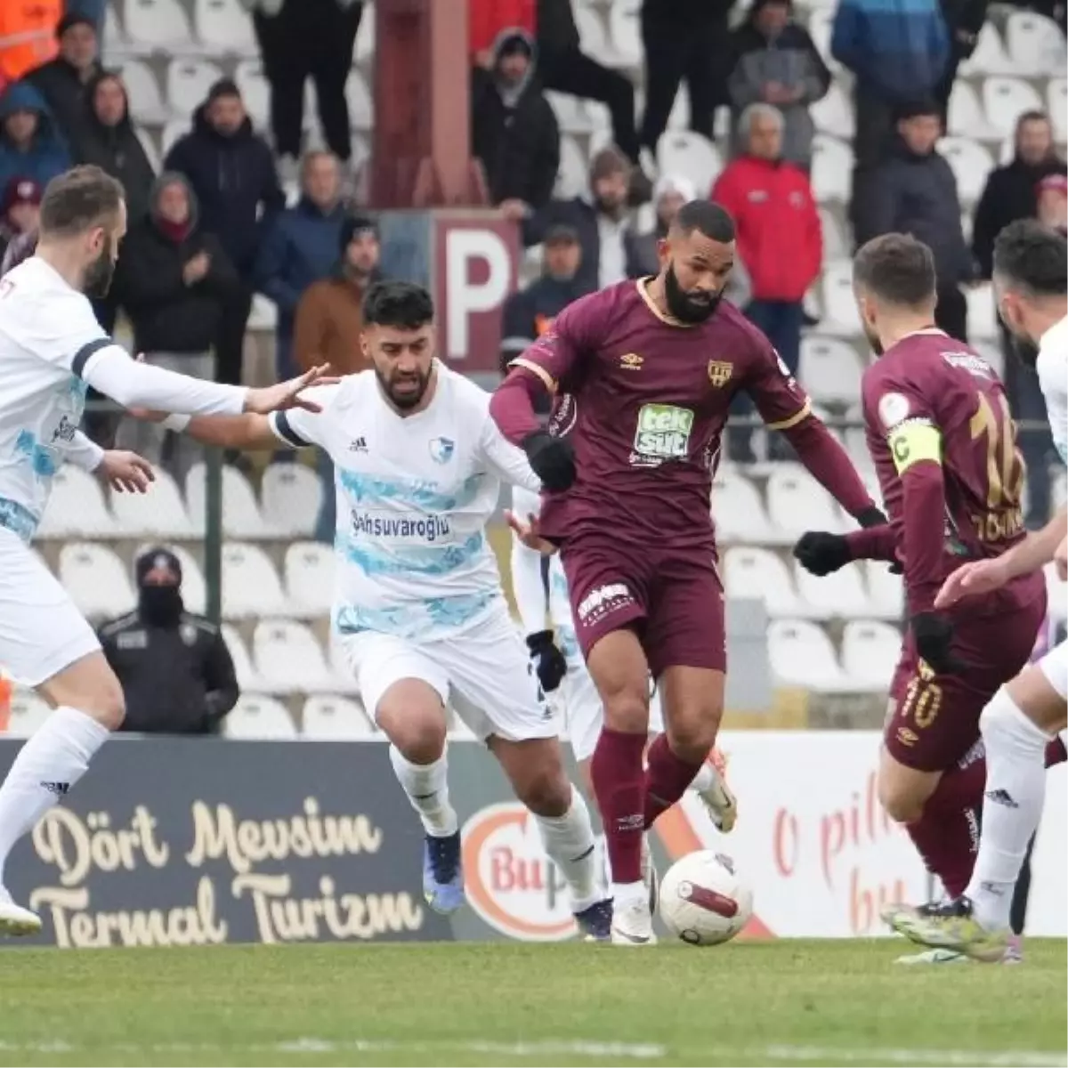 Bandırmaspor ile Erzurumspor FK 0-0 berabere kaldı