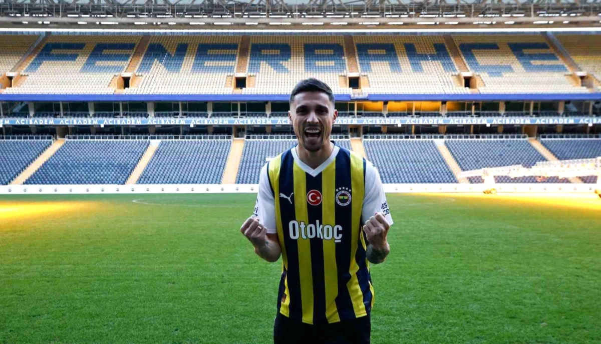 Fenerbahçe, Milan\'ın Rade Krunic\'ini kiralık olarak kadrosuna kattı