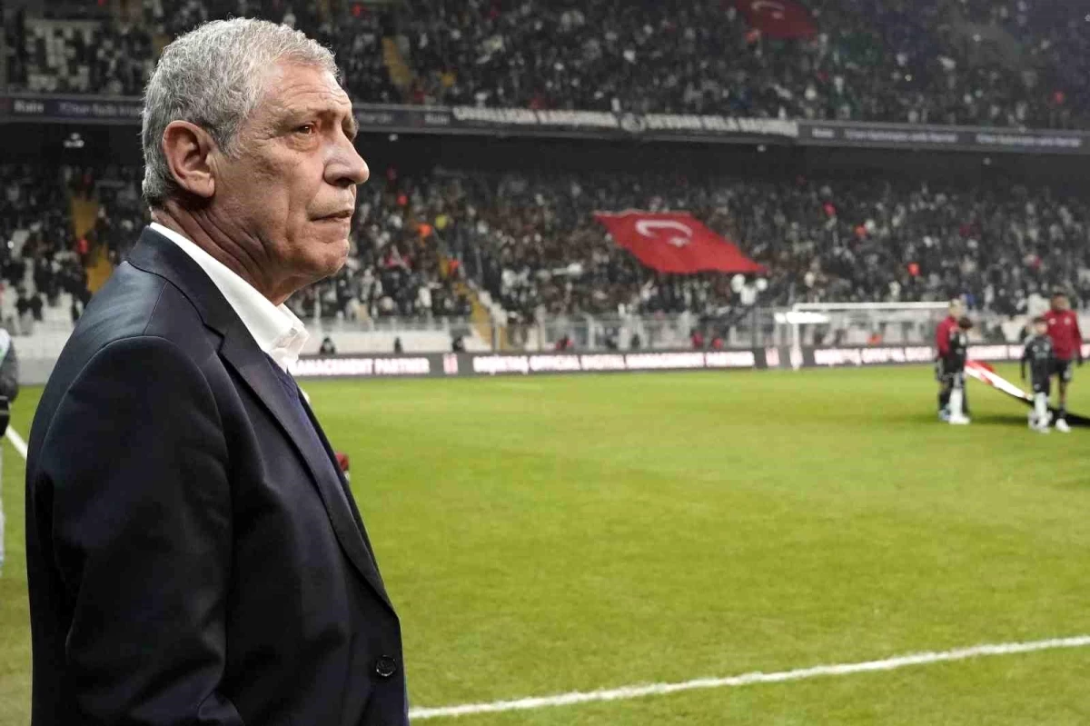Beşiktaş Teknik Direktörü Fernando Santos, Fatih Karagümrük maçında tek değişiklikle sahaya çıktı