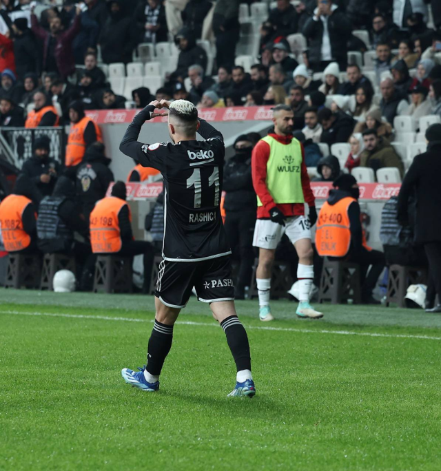 Kara Kartal yeni hocasıyla güldü! Beşiktaş Fatih Karagümrük'ü 3-0 yendi