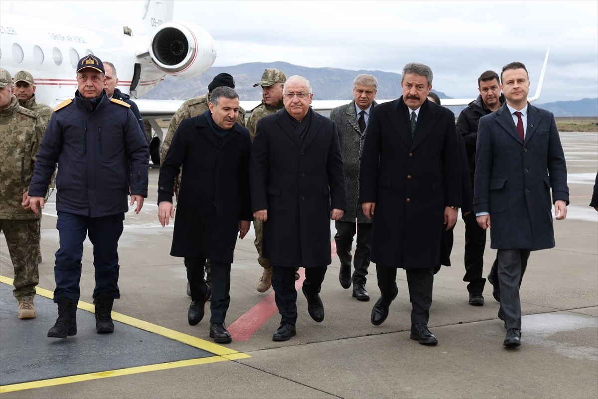 Milli Savunma Bakanı ve Genelkurmay Başkanı Şırnak\'a gitti