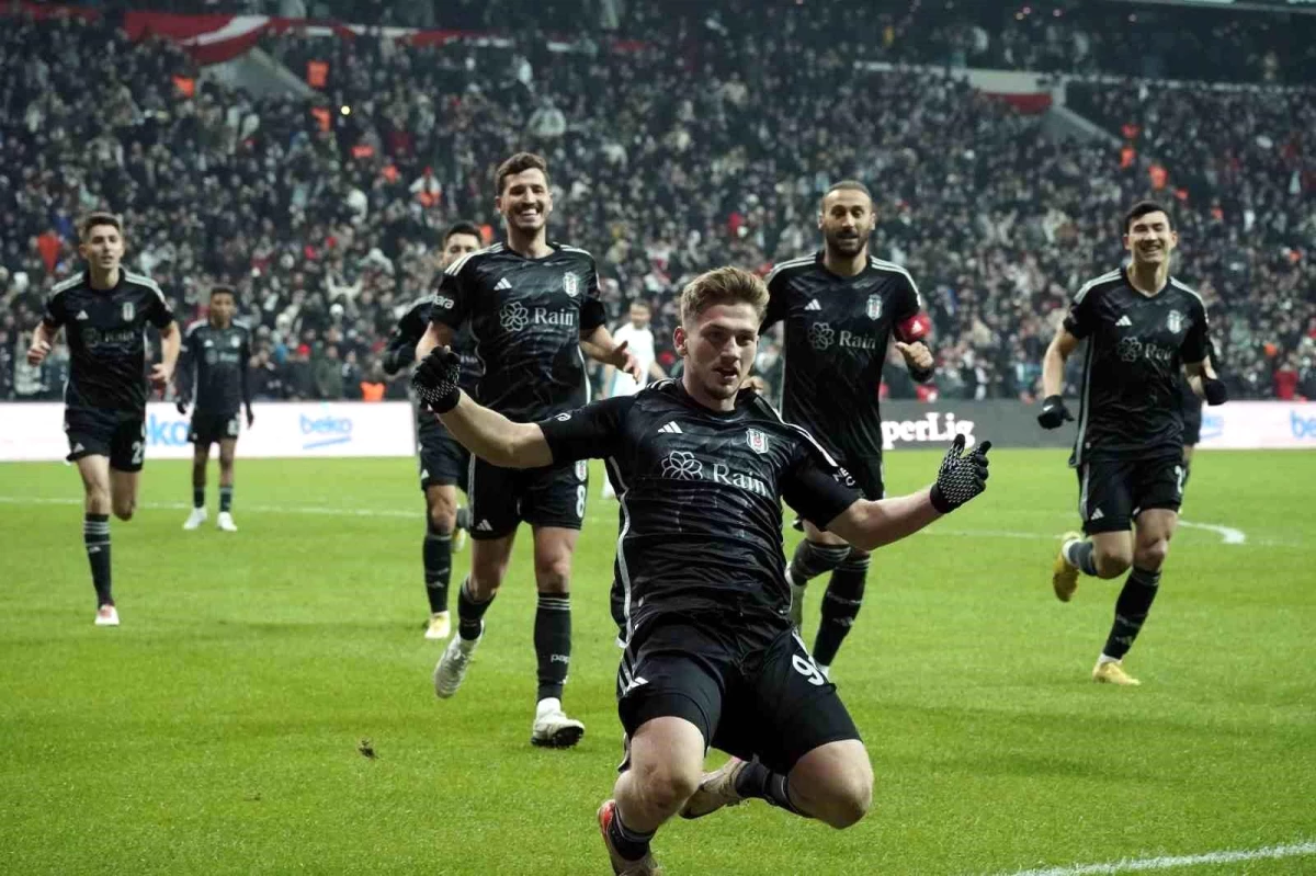 Beşiktaş\'ın genç futbolcusu Semih Kılıçsoy, gol sayısını arttırdı