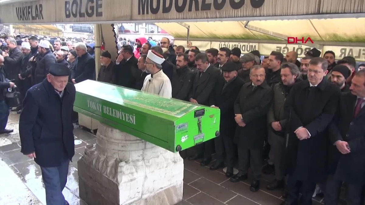 Tokat Belediye Meclis Üyesi Şadi İşeri\'nin Cenazesi Toprağa Verildi
