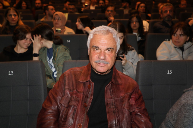Ünlü oyuncu Halil Ergün'ün kaza anı güvenlik kameralarına yansıdı
