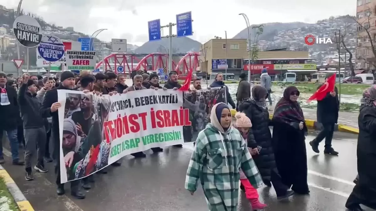 Zonguldak\'ta şehitlere saygı yürüyüşü düzenlendi