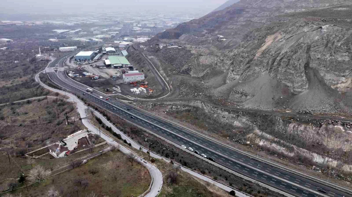 Kayseri\'de Organize Sanayi Bölgesi\'ne giden yol tamamlandı