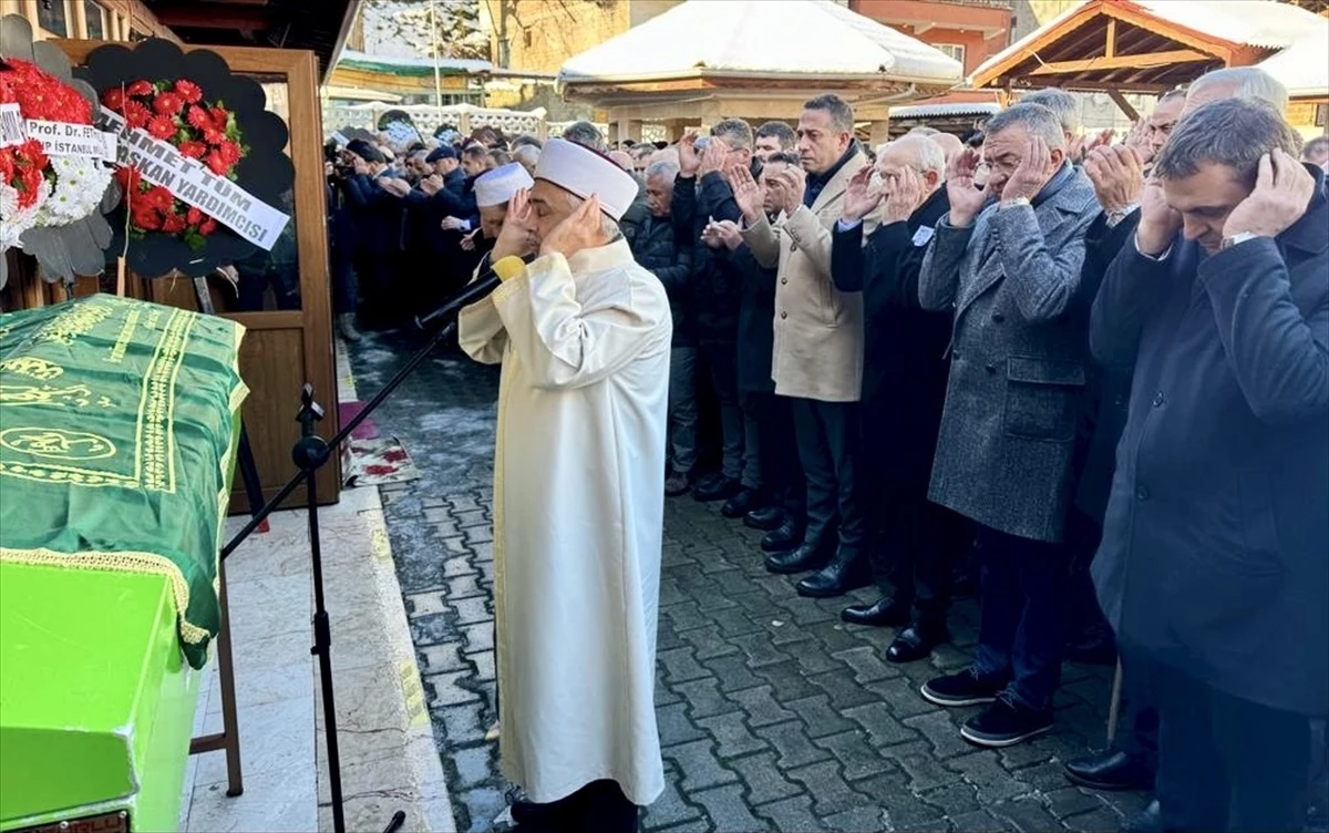 CHP İstanbul Milletvekili Engin Altay\'ın Babası Kazım Altay\'ın Cenazesi Sinop\'ta Defnedildi