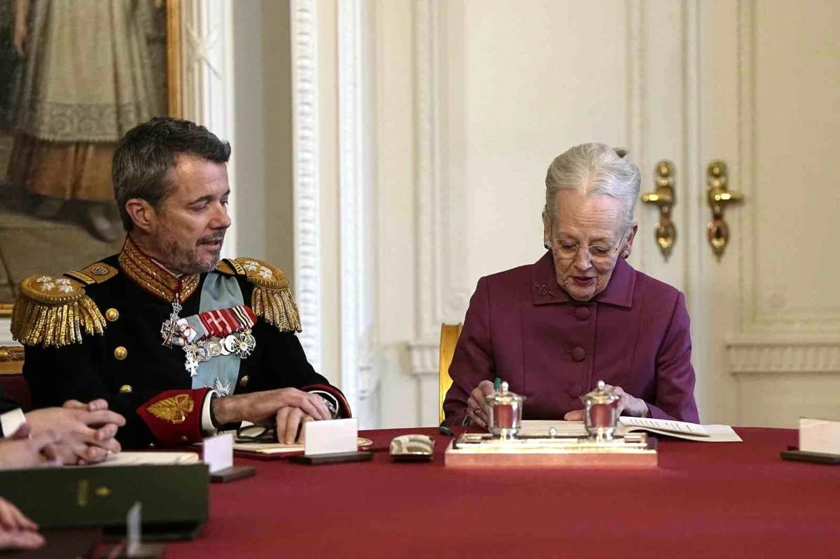 Danimarka Kraliçesi Margrethe II Tahttan Çekildi, Yeni Kral Veliaht Prens Frederik Oldu