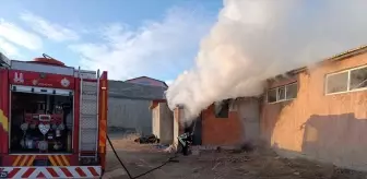 Erzurum'da Ahır Yangınında 40 Büyükbaş Hayvan Kurtarıldı