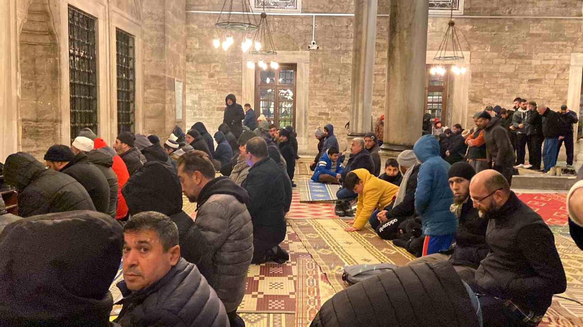 Irak\'ta şehit olan 9 asker için camilerde dua edildi