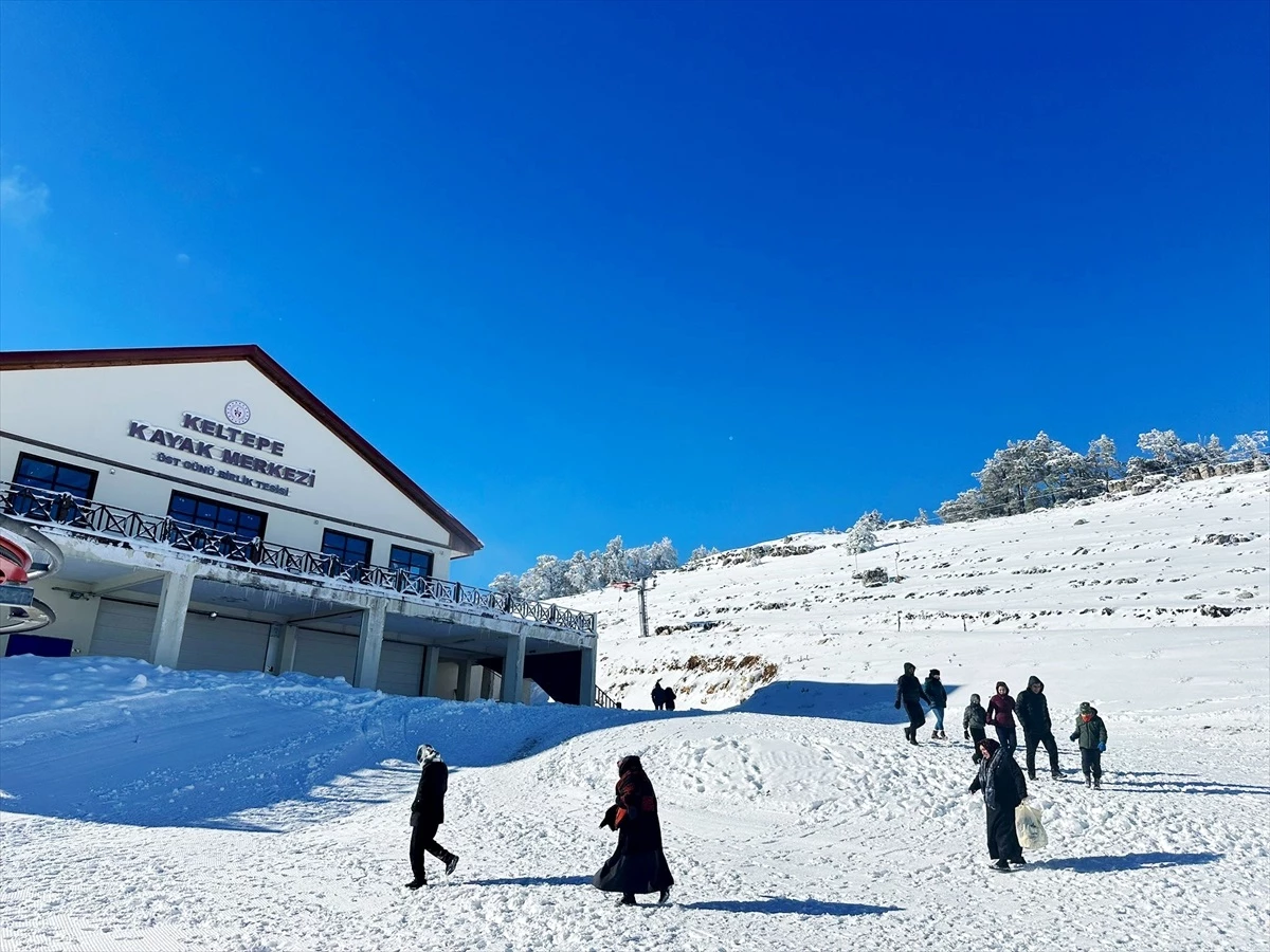 Karabük\'teki Keltepe Kayak Merkezi Misafirlerini Ağırlıyor
