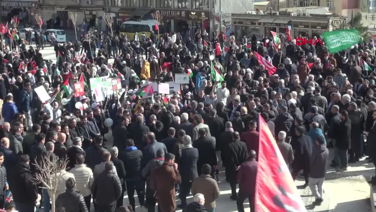 Mardin\'de binlerce kişi Türk askeri ve Filistinlilere yönelik saldırıları protesto etti