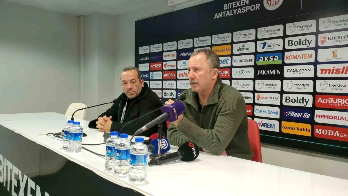 Antalyaspor Teknik Direktörü Sergen Yalçın: 1 Puanla Ayrılmak Üzücü