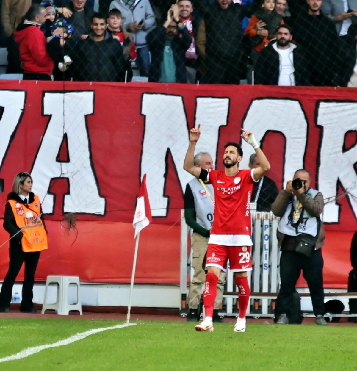 Antalyaspor ve Trabzonspor Berabere Kaldı