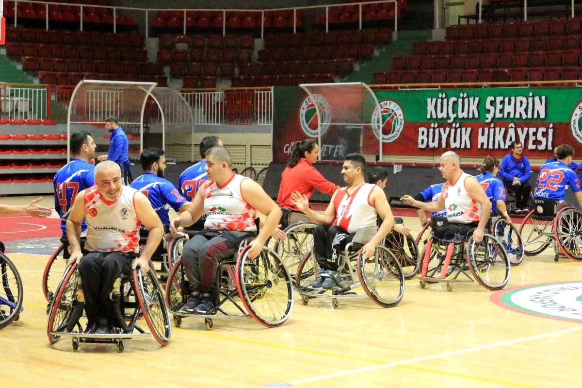 HDI Sigorta Yalova Ortopedikler Spor Kulübü, İzmir Büyükşehir Belediyespor\'a karşı maçta mağlup oldu