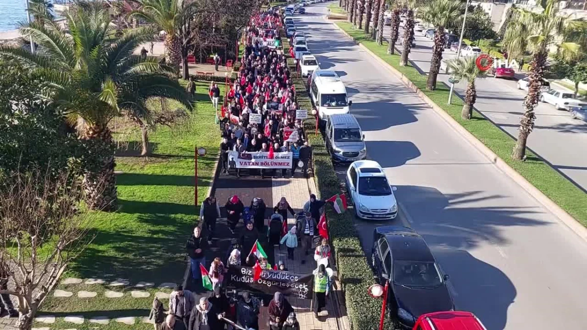 Zonguldak\'ta teröre tepki, Gazze\'ye destek yürüyüşü düzenlendi