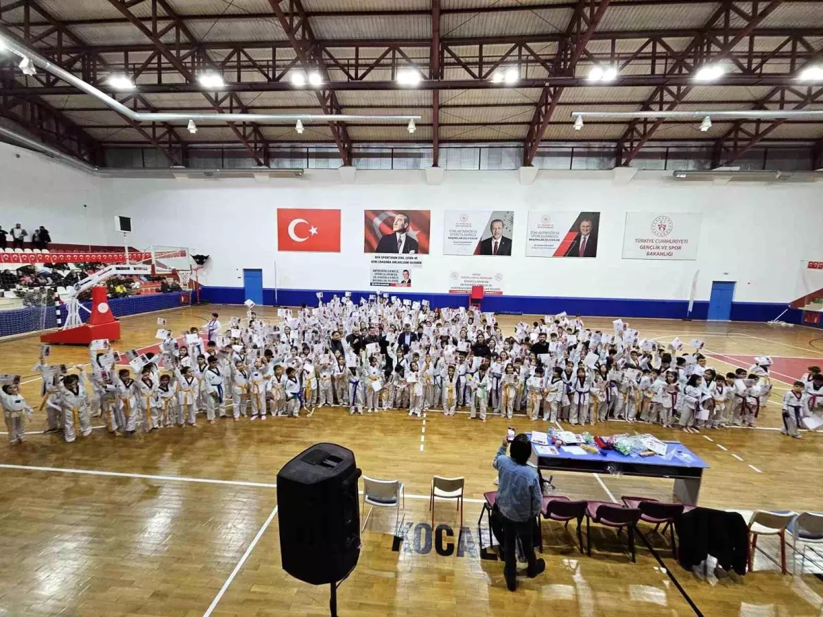 Gölcük Belediyespor Taekwando Branşında 407 Sporcusu Kuşak Atladı