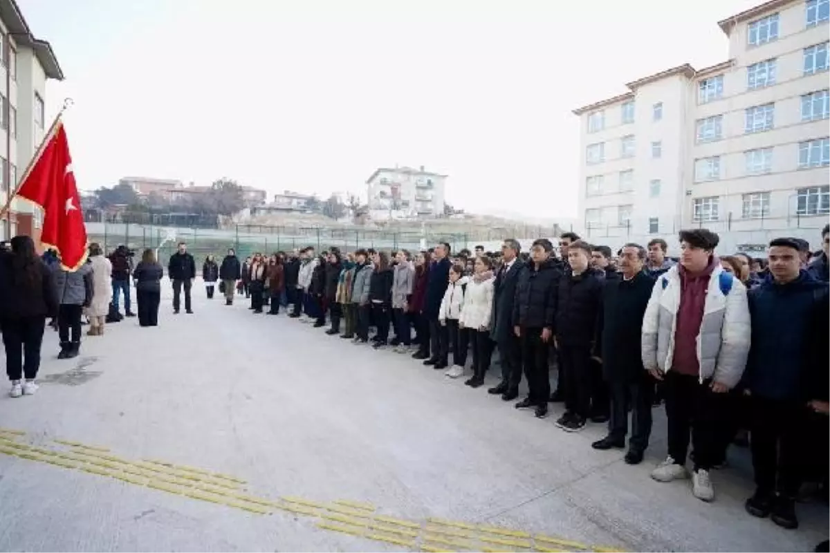 PENÇE Kilit Harekat Şehitleri İçin Okullarda Saygı Duruşu