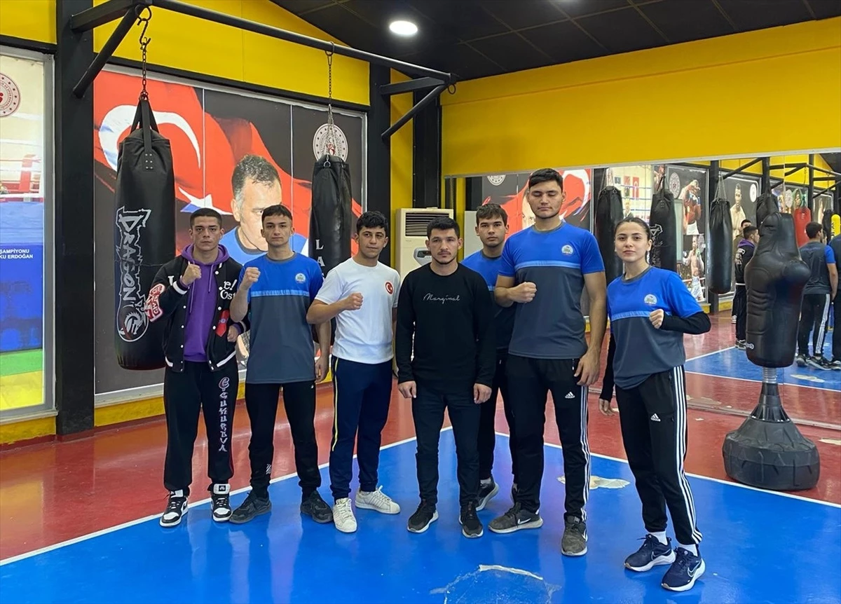 Adana\'nın Kozan ilçesinden 6 boksör Türkiye Ferdi Boks Şampiyonası\'nda mücadele edecek
