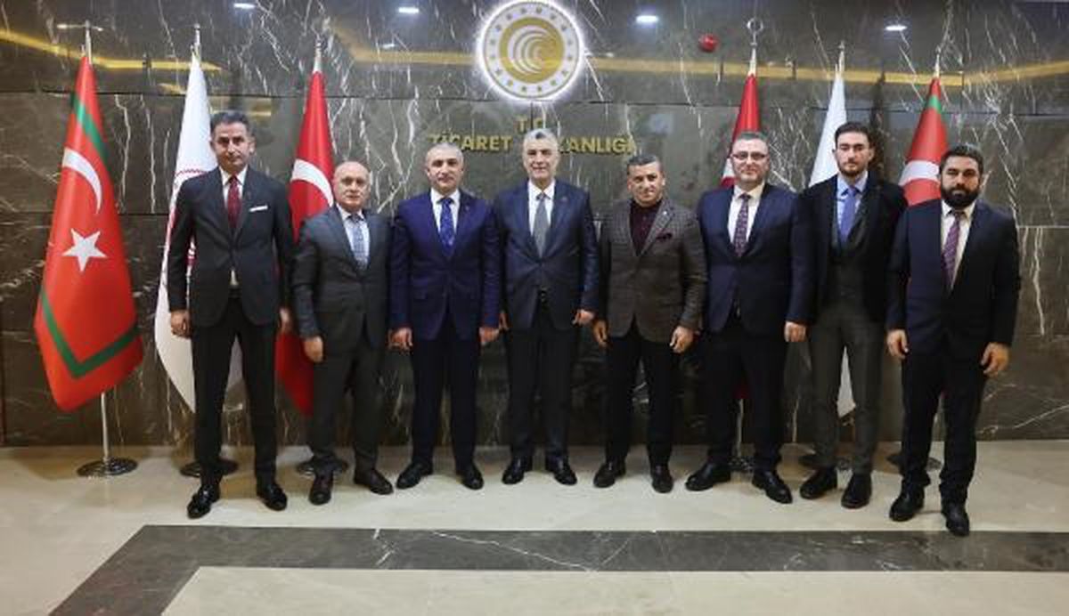Ticaret Bakanı Ömer Bolat, İMKON Genel Başkanı Tahir Tellioğlu ve Yönetim Kurulu Üyeleri ile bir araya geldi