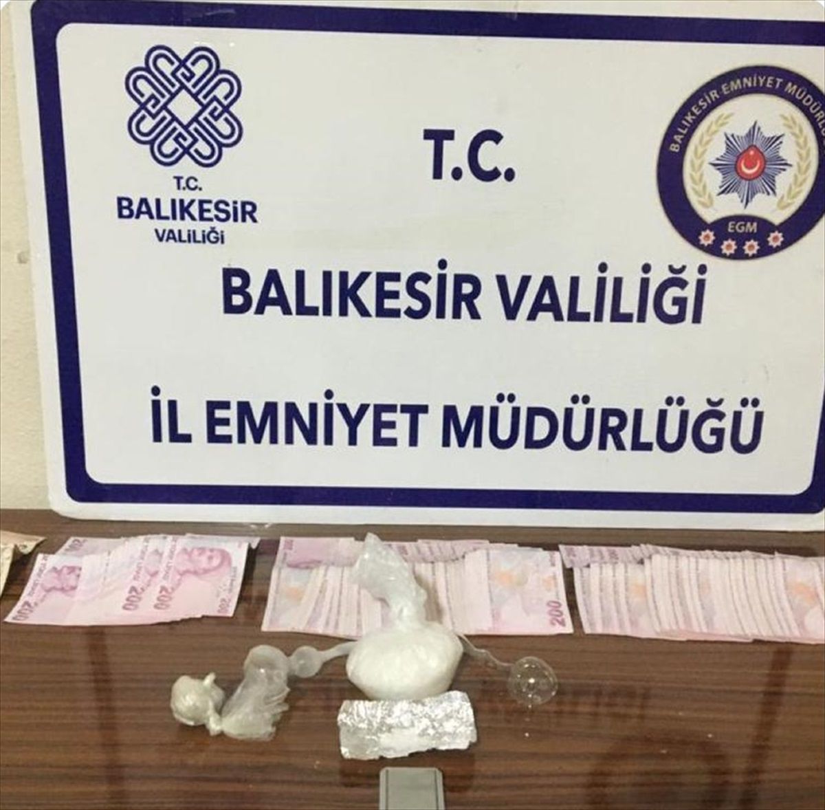 Balıkesir\'de Uyuşturucu Operasyonunda 6 Şüpheli Gözaltına Alındı