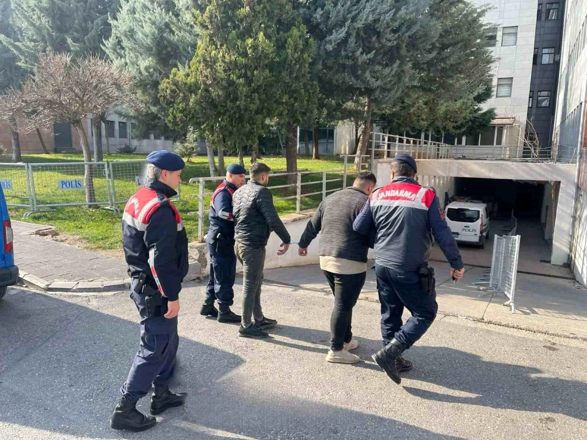 Gaziantep\'te Ehliyet Sınavında Şüpheli Hareketler Sergileyen Şahıs Yakalandı