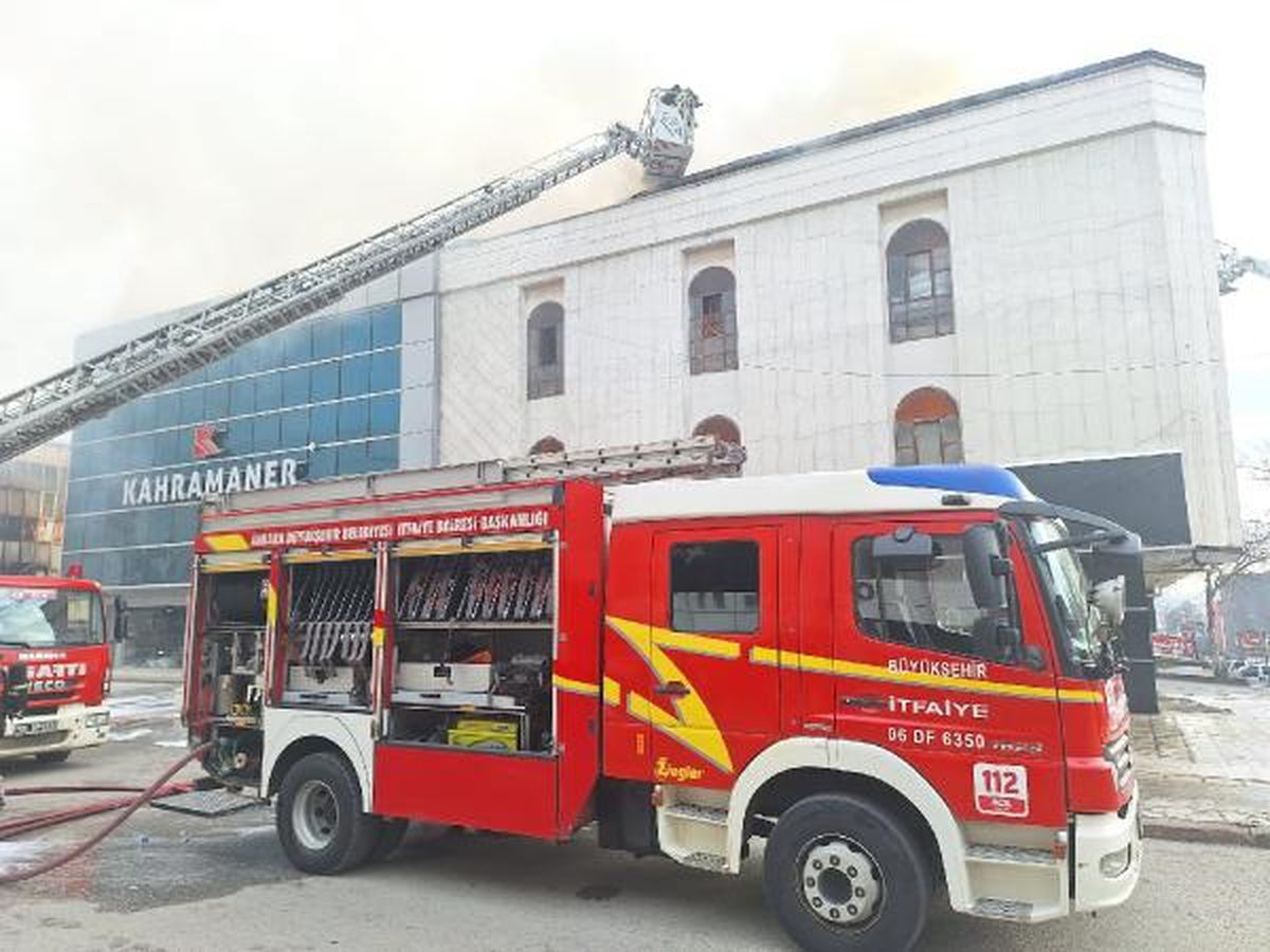 Altındağ\'da boya atölyesinde çıkan yangın itfaiyenin müdahalesiyle söndürüldü