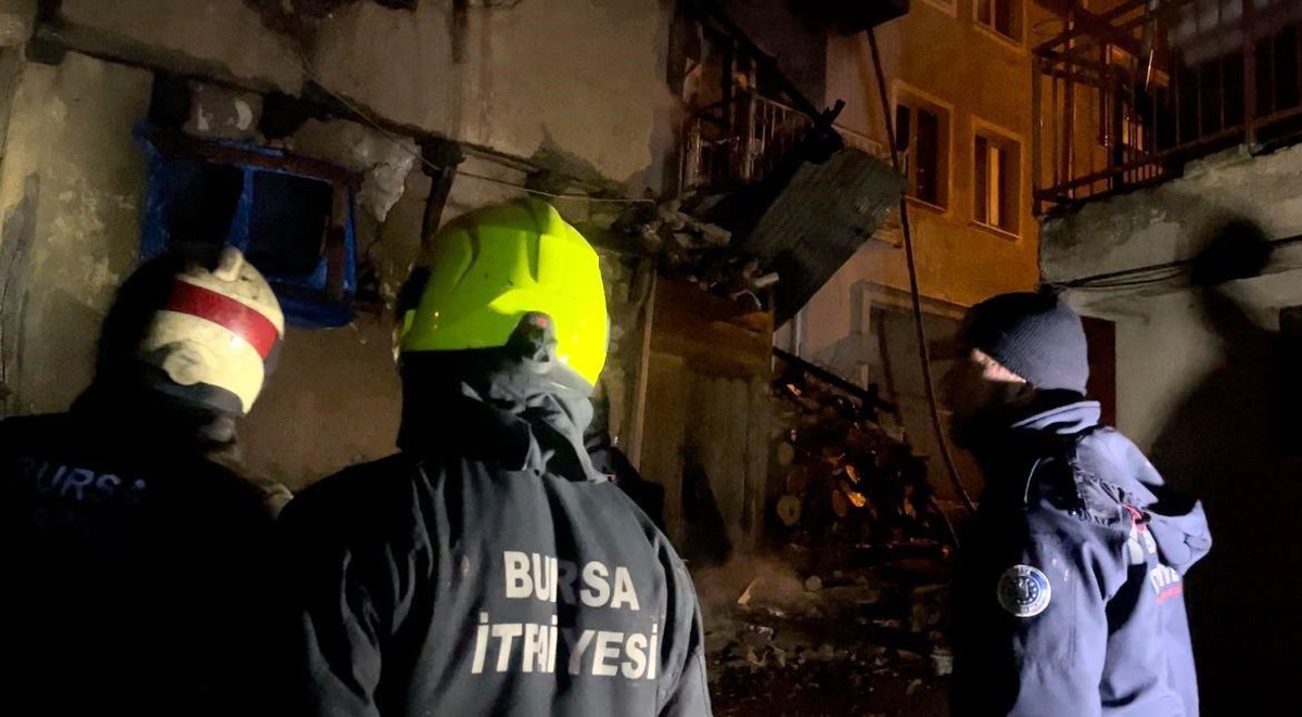 Bursa\'da Ahır Yangını: 10 Büyükbaş Hayvan Telef Oldu