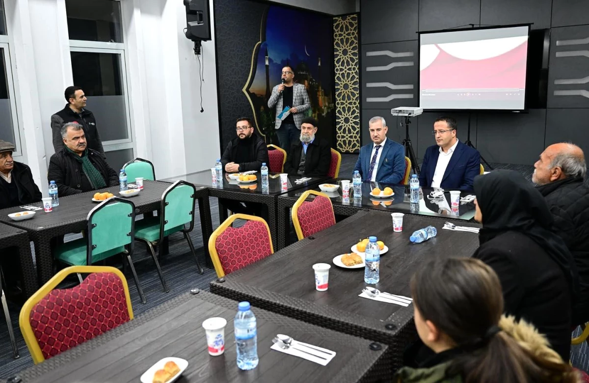 Yeşilyurt Belediye Başkanı Mehmet Çınar, \'Hal Hatır Buluşmaları\' projesi kapsamında şehit ailelerini ağırladı