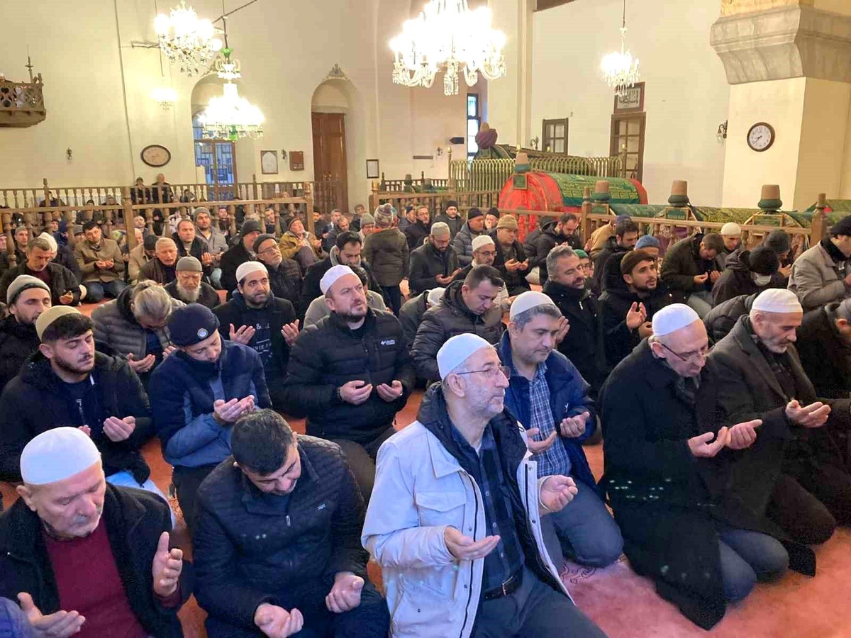Afyonkarahisar Mevlevi Camii\'nde şehitler için dua programı düzenlendi