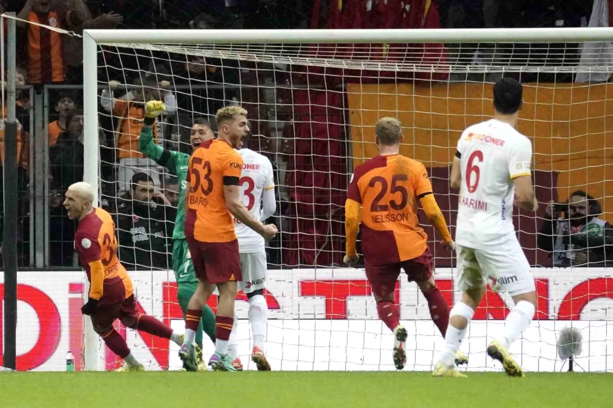 Muslera, Kayserispor maçında penaltı kurtardı