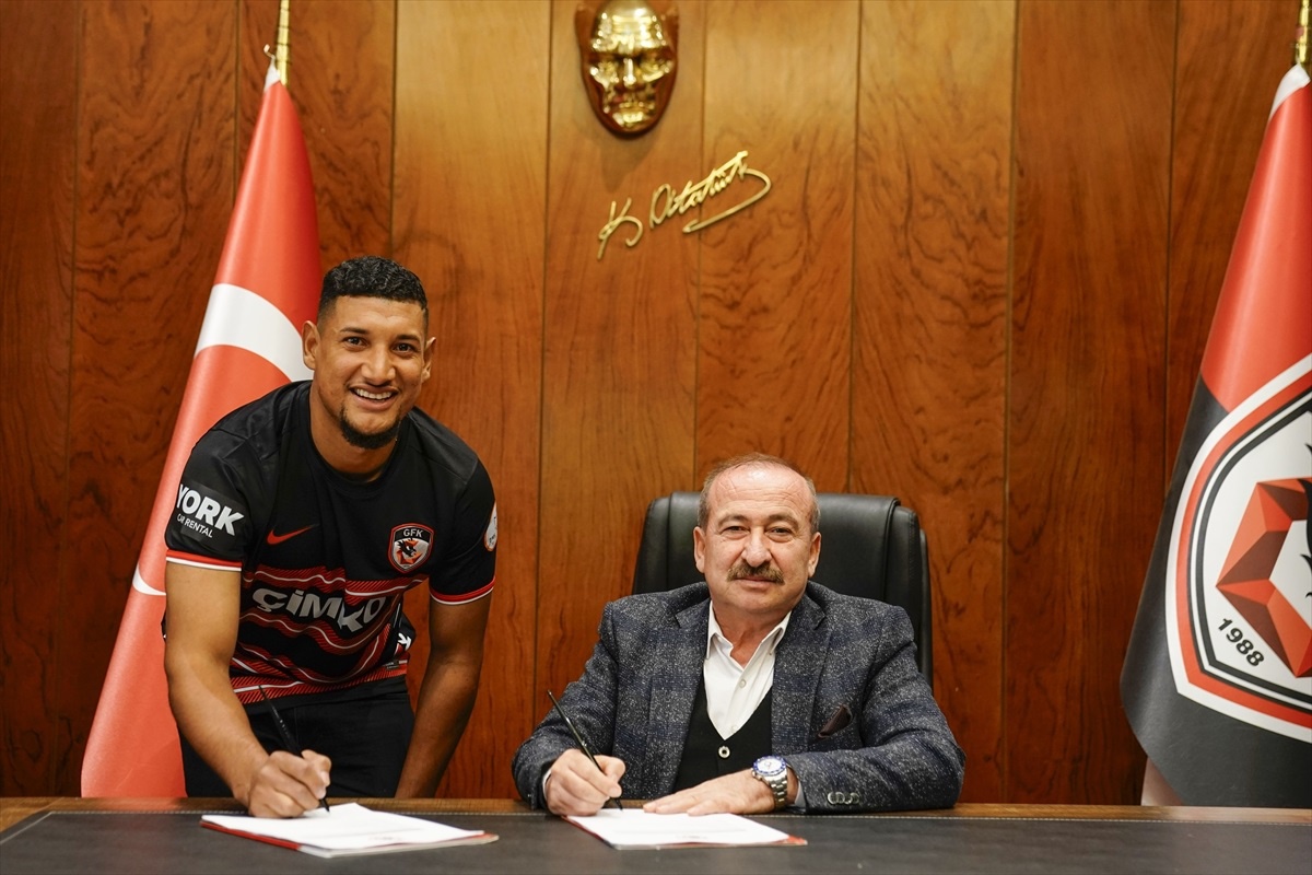 Gaziantep FK, Bryan Acosta\'yı transfer etti