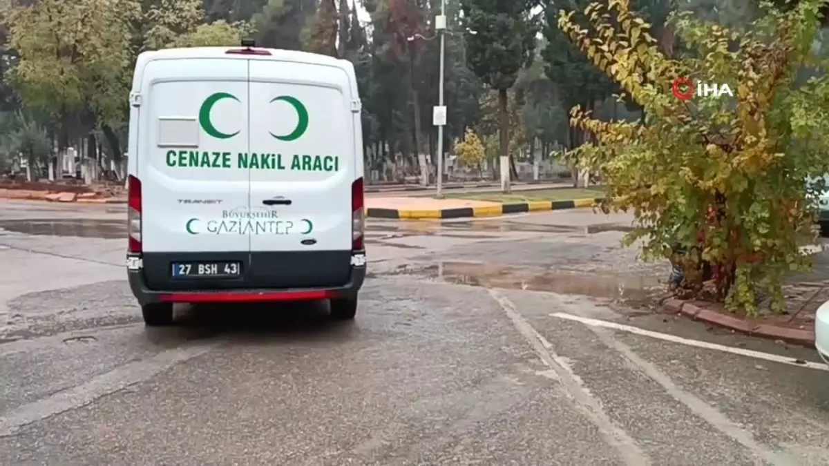 Gaziantep\'te bıçaklı kuş kavgasında kan aktı: 1 ölü