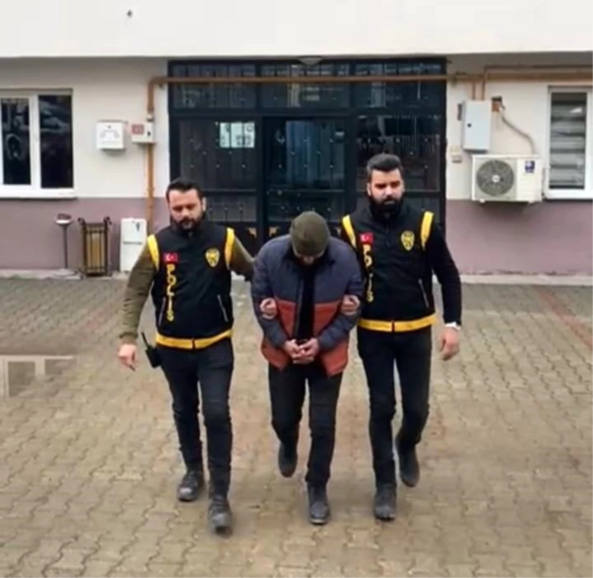 Gölbaşı\'nda Husumetlisini Silahla Yaralayan Şahıs Tutuklandı