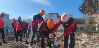 İHH, 20 gönüllüye arama kurtarma eğitimi verdi