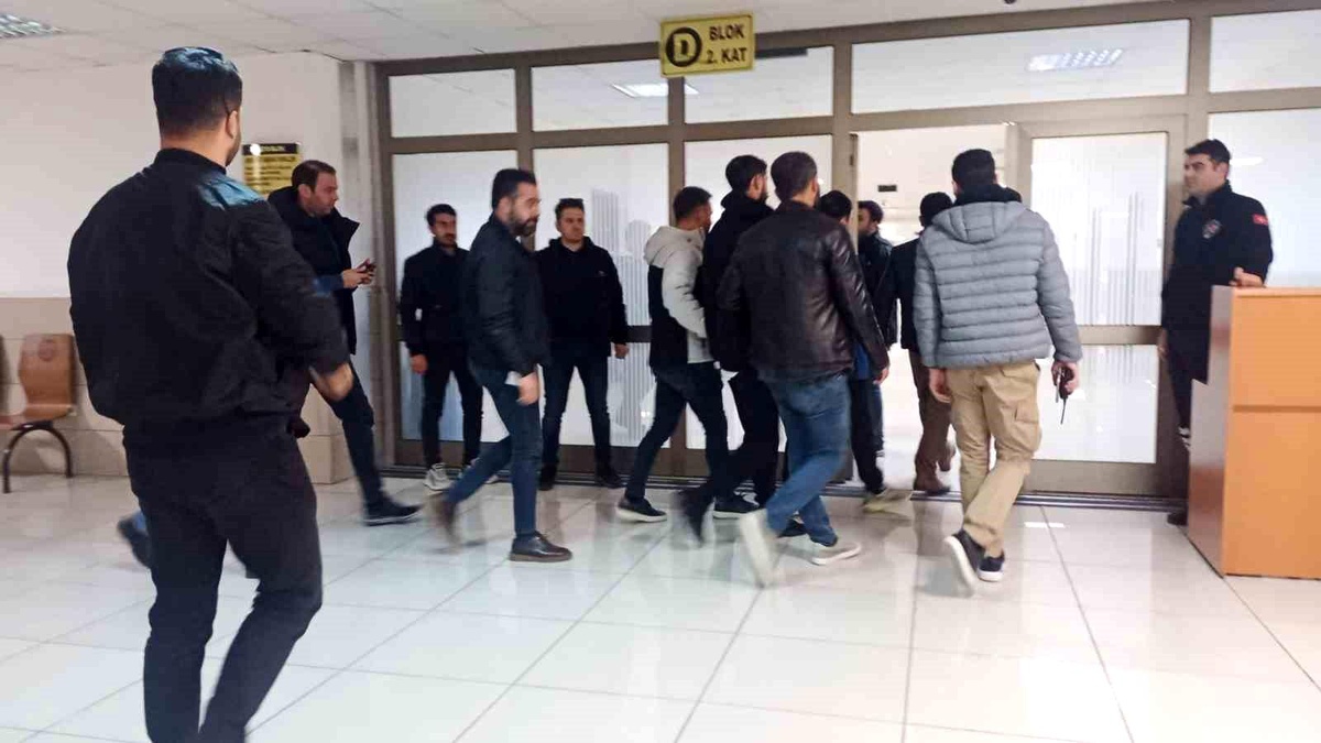 İsrailli Futbolcu Sagiv Jehezkel Gözaltından Serbest Bırakıldı