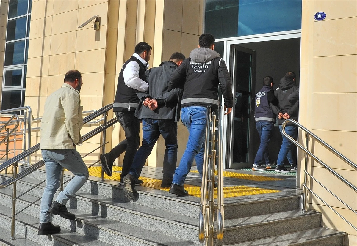 Çeşme\'de Suç Gelirlerinin Aklanması Operasyonunda 6 Kişi Tutuklandı