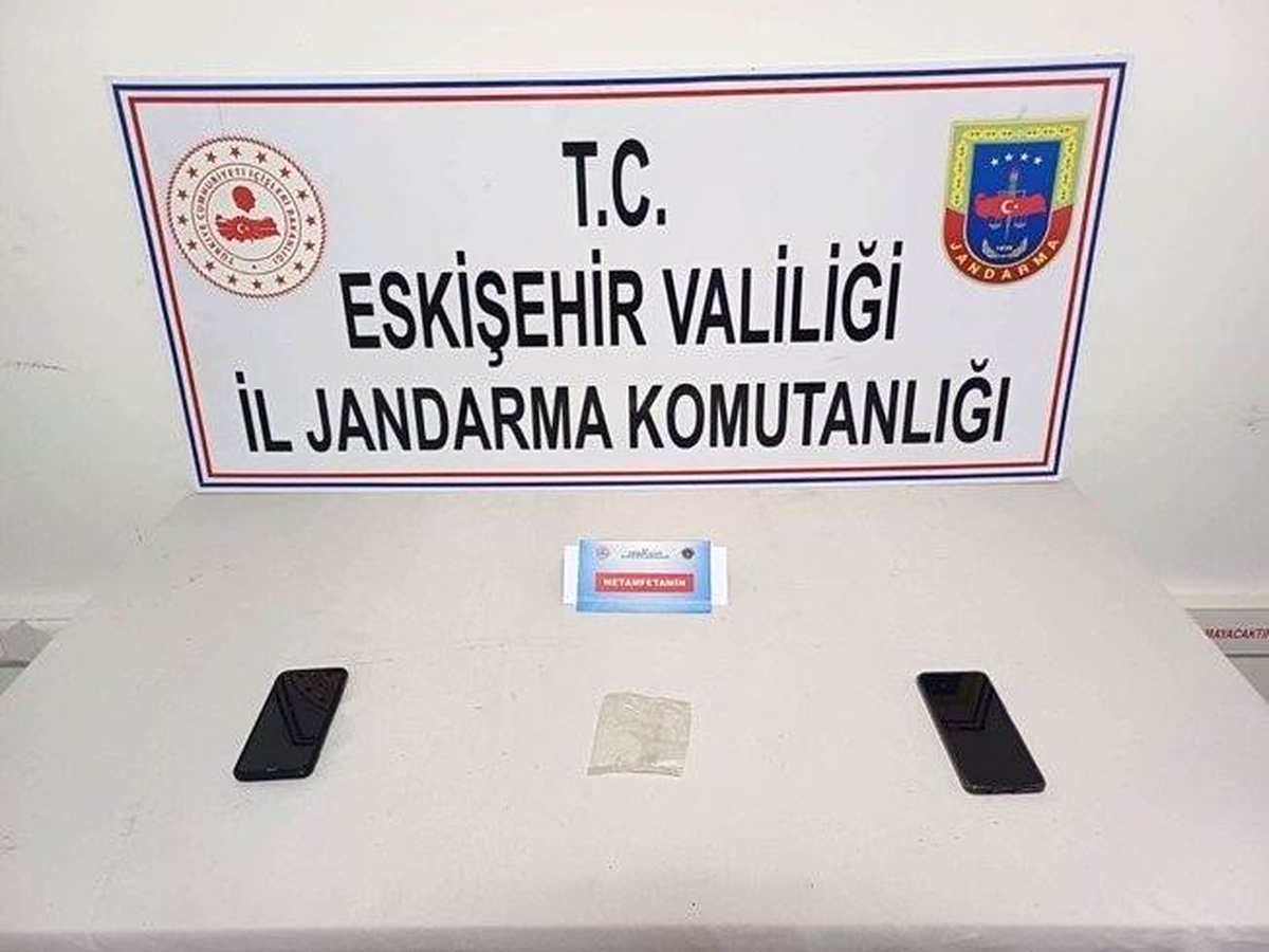 Eskişehir\'de 4 Uyuşturucu Operasyonunda 9 Kişi Serbest Bırakıldı