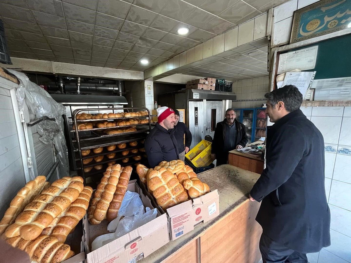 Sarıkamış Kaymakamı Esnafla Buluştu