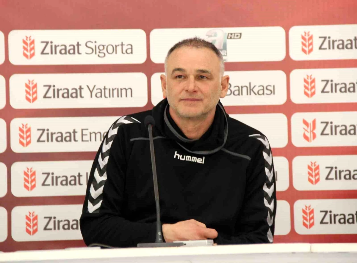 Konyaspor, Fahrudin Omerovic ile anlaşma sağladı