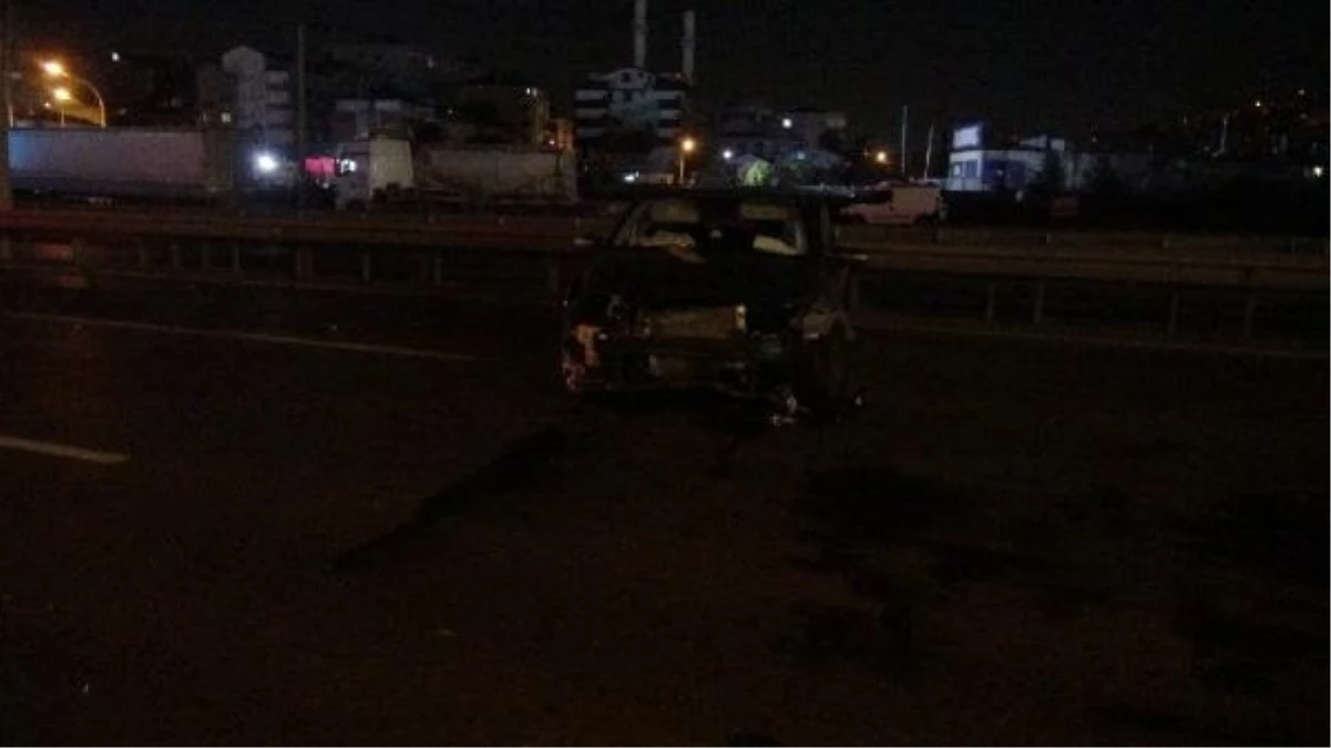 Gebze\'de trafik kazası: Cip sürücüsü yaralanan arkadaşını terk edip kaçtı