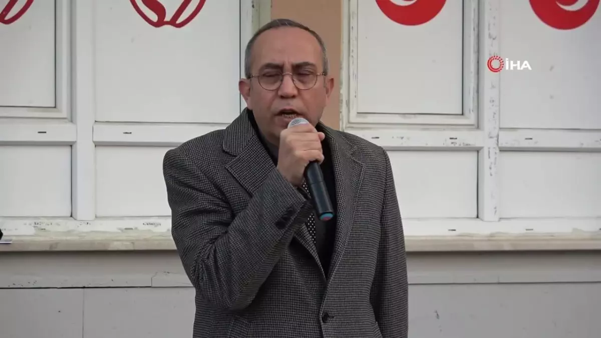 Öğrencilerden Pençe-Kilit şehitleri için saygı duruşu