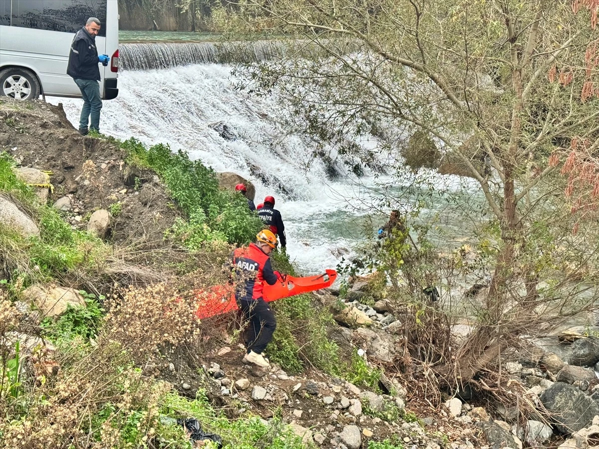 Osmaniye\'de Dere Yatağında Bulunan Erkek Cesedi Morga Kaldırıldı