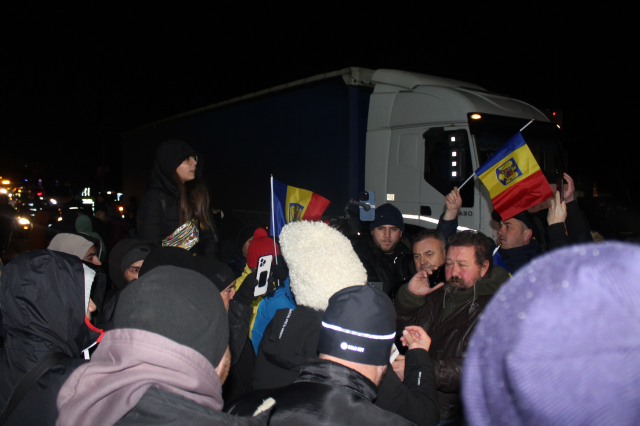 Romanya'da çiftçiler ve kamyon sürücülerinin protestoları devam ediyor