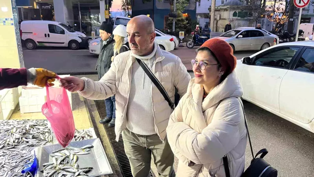 Sinop\'ta Fırtına Sonrası Balıkçılar Yeniden Avlanmaya Başladı