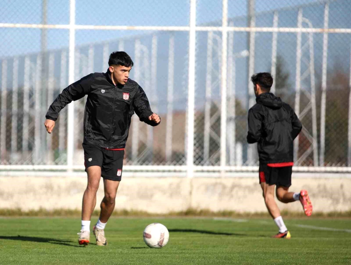Sivasspor, Ankara Keçiörengücü maçının hazırlıklarına başladı