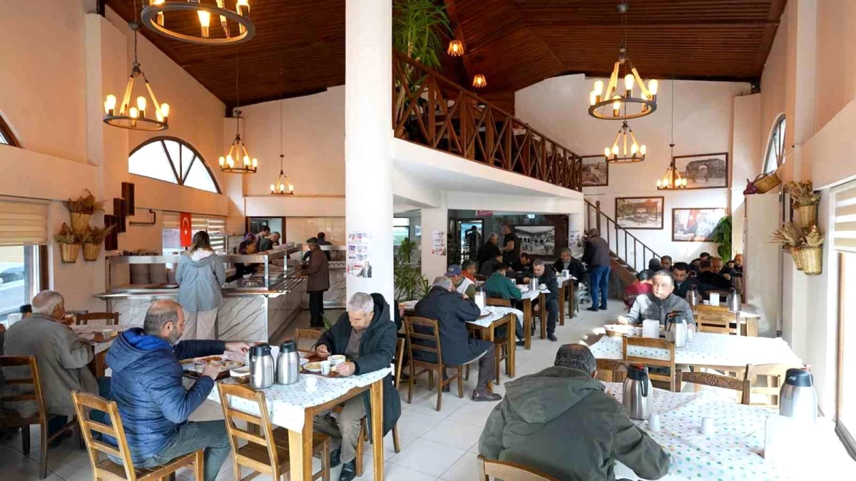 Tarsus Belediyesi Halk Restoranı Uygun Fiyat ve Hijyenik Koşullarla Vatandaşların İlgi Odağı