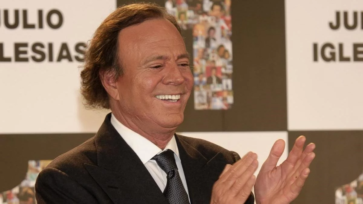 80 yaşındaki Julio Iglesias, havalimanında gözaltına alındı