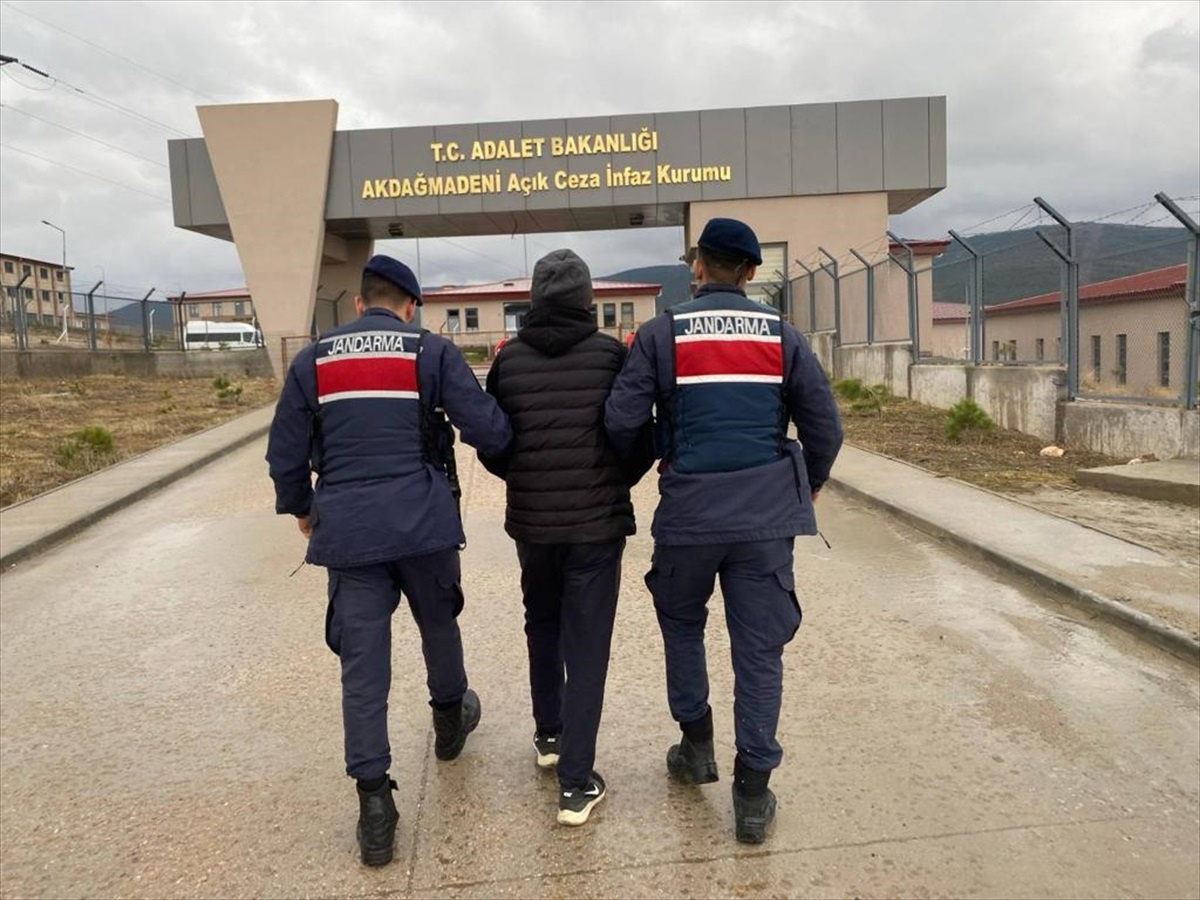 Yozgat\'ta 11 hükümlü yakalandı